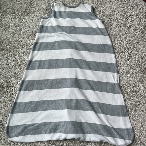 Burts Bees Bundle Bee Keeper Sleep Sack, Organic Crib Sheet & Onsie 6-12 Months - Picture 6 of 16